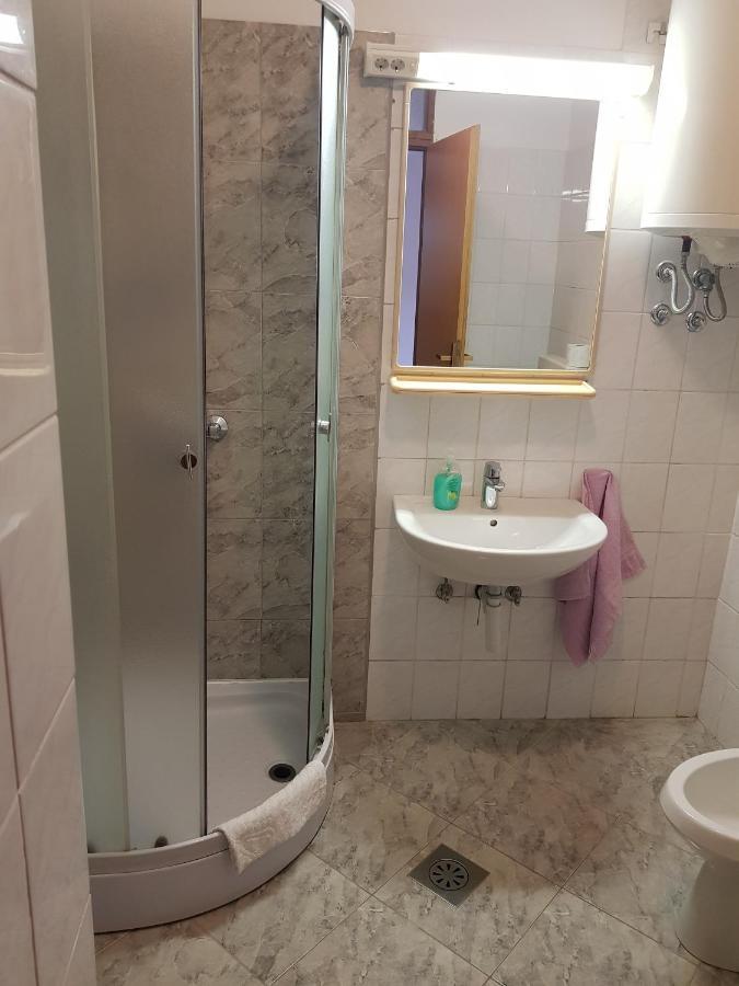 Ferienwohnung Lili Umag Exterior foto