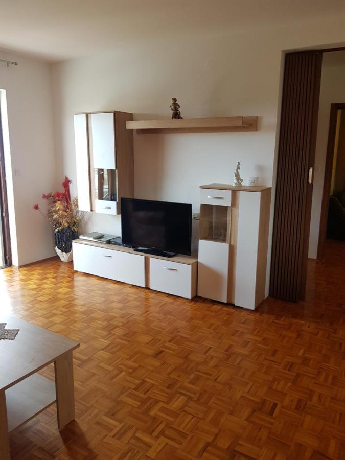 Ferienwohnung Lili Umag Exterior foto